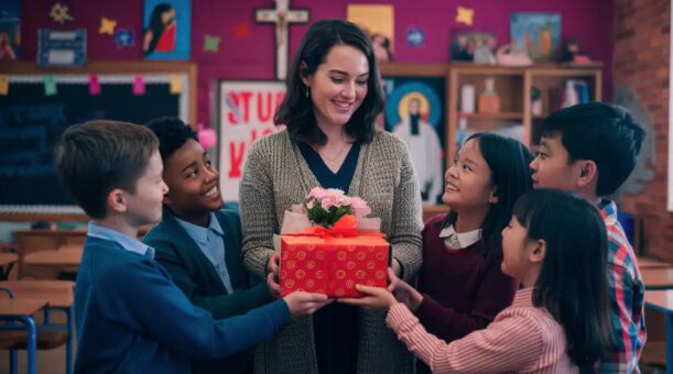 6-god-idols-you-can-give-to-your-mentor-on-teacher’s-day